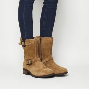 UGG Chaney Boot - Authentic
